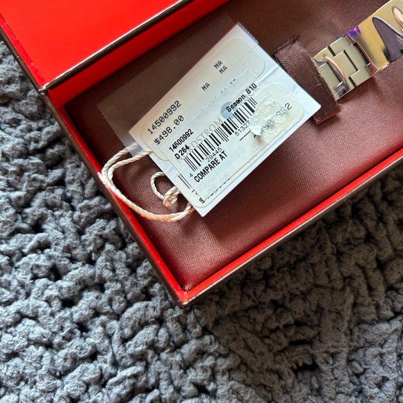 Womens Coach Silvertone Bangle watch - Picture 2 of 5